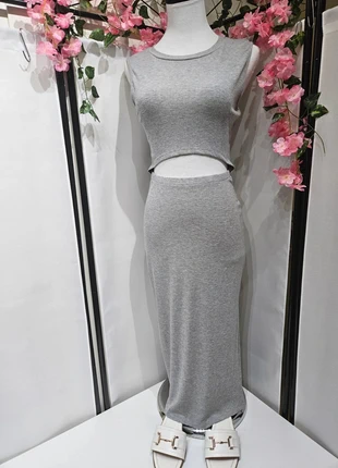 Espectacular Vestido Largo Gris ~La Boutique~ T*L, marque: La Boutique, état: Très bon état, taille: L / 40 / 12, 11,20 €, 12,46 € Protection acheteurs incluse