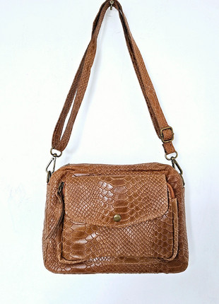 🇮🇹Sac en Cuir Véritable🐊CAMEL Croco 🐊 Vera Pelle Cuir, marke: The Genuine Leather, zustand: Sehr gut, 39,90 €, 42,60 € inklusive Vinted-Käuferschutz