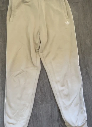 Jogging Adidas, marque: adidas, état: Très bon état, taille: M, 6,00 €, 7,00 € Protection acheteurs incluse