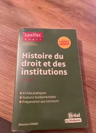 Histoire du droit et des institutions, zustand: Sehr gut, 5,00 €, 5,95 € inklusive Vinted-Käuferschutz