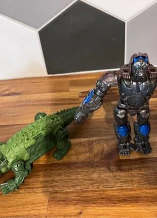 Transformers rise Of the beast gorille / alligator, marque: Transformers, état: Très bon état, taille: Taille unique, 3,00 €, 3,85 € Protection acheteurs incluse