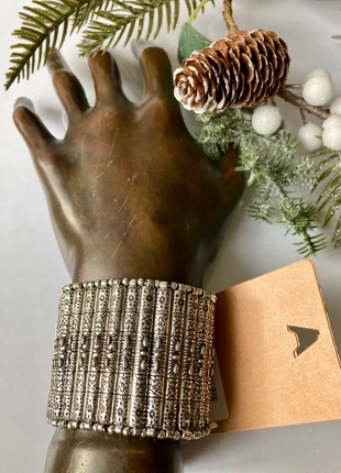 Manchette en métal élastique, marque: About, état: Très bon état, 5,00 €, 5,95 € Protection acheteurs incluse