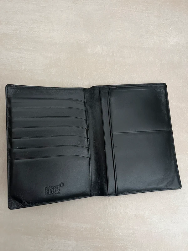 Portefeuille en vrai cuir marque Montblanc - photo numéro 2