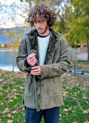 Manteau vintage en peau et fausse fourrure, marca: Vintage Dressing, estado: Muito bom, tamanho: L, €32.00, €34.30 inclui Proteção do Comprador Pro