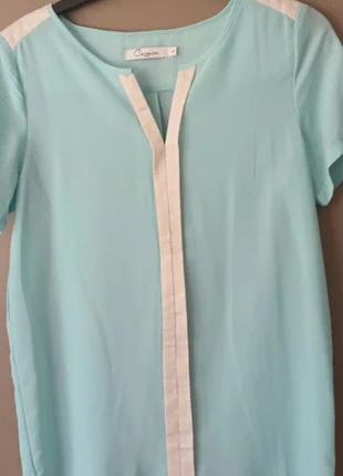 Turquoise shirt strakke lijnen lose fit, merk: Carminn, staat: Nieuw zonder prijskaartje, maat: L / 40 / 12, € 12,00, € 13,30 inclusief Kopersbescherming