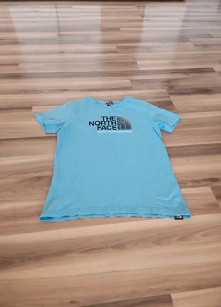 Tee-shirts The north face taille enfant XL, marke: The North Face, zustand: Gut, größe: XL, 10,00 €, 11,20 € inklusive Vinted-Käuferschutz