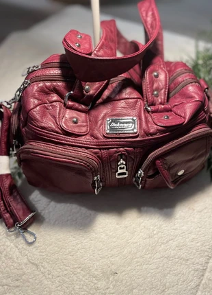 neue E Leder Damen Handtasche in dunkelrot Burgunder, marke: Echt Leder, zustand: Neu, mit Etikett, 69,00 €, 73,15 € inklusive Vinted-Käuferschutz