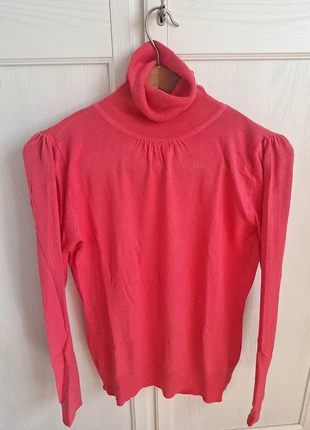 Raspberry pink turtleneck, marke: Camaïeu, zustand: Sehr gut, größe: M / 38 / 10, 5,00 €, 5,95 € inklusive Vinted-Käuferschutz