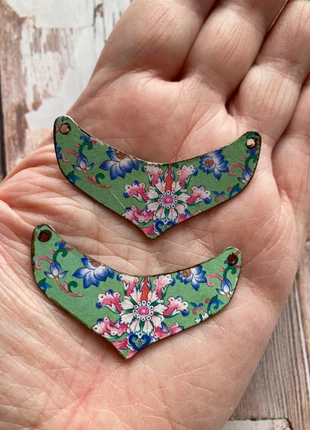 2 pendentifs artisanaux en cuivre aux motifs floraux japonisants pour création, état: Très bon état, 14,00 €, 15,40 € Protection acheteurs (Pro) incluse
