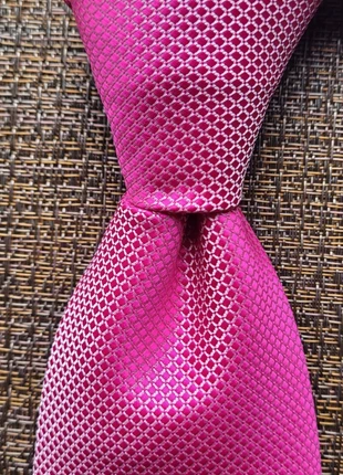 Cravate rose vif texturée et moderne, merk: Thomas Nash, staat: Heel goed, € 7,00, € 8,05 inclusief Kopersbescherming Pro