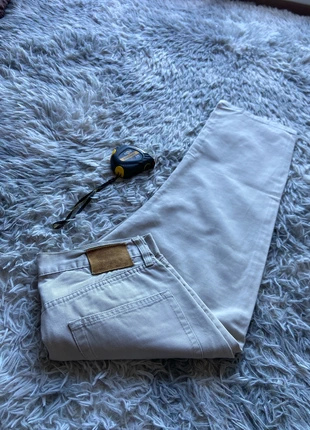 Jean large Lacoste Devanlay coupe droite Taille F42 / W31 Couleur Beige Crème Style Vintage, marque: Lacoste, état: Très bon état, taille: L / 40 / 12, 6,90 €, 7,95 € Protection acheteurs incluse