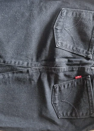 Jupe noir, marque: Levi's, état: Très bon état, taille: XXS / 32 / 4, 28,00 €, 30,10 € Protection acheteurs incluse