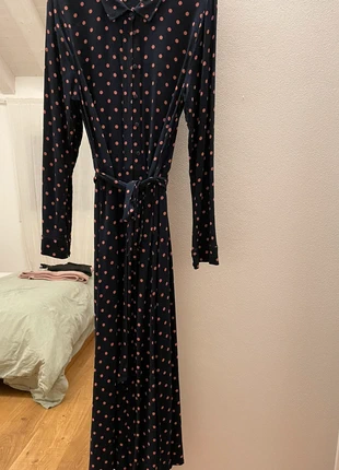 Abito viscosa King Louie modello chemisier, brand: King Louie, condizioni: Nuovo senza cartellino, taglia: S / IT 40 / EU 36, €50.00, €53.20 include la Protezione acquisti