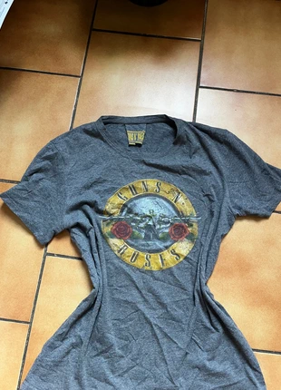 T chirt guns n’ roses vintage, brand: Guns N' Roses, condizioni: Ottime, taglia: M / IT 42 / EU 38, €5.00, €5.95 include la Protezione acquisti
