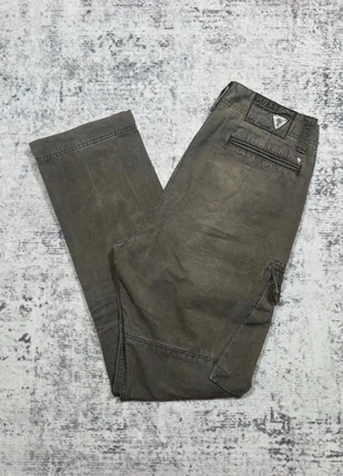 Jeans Cargo Guess W31 L33 Kaki Flare Vintage Old Money Retro Collector Y2k, merk: GUESS, staat: Heel goed, maat: W31 | FR 40, € 25,00, € 26,95 inclusief Kopersbescherming Pro