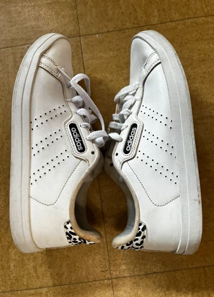 Adidas 38 bon état, marque: adidas, état: Bon état, taille: 38, 7,00 €, 8,05 € Protection acheteurs incluse