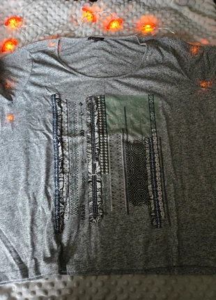 T-Shirt Gris Chiné XXL avec Motif Ethnique/Graphique, marque: M&S Mode, état: Très bon état, taille: XXL / 44 / 16, 4,59 €, 5,52 € Protection acheteurs incluse