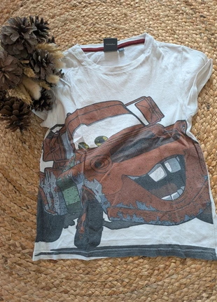 🚗 T-shirt garçon Cars Martin, merk: Disney × Pixar, staat: Heel goed, maat: 6 jaar / 116 cm, € 3,50, € 4,38 inclusief Kopersbescherming