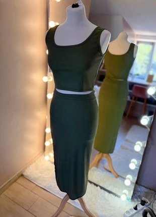 Ensemble kaki, merk: acdressing, staat: Nieuw zonder prijskaartje, maat: Universele maat, € 8,00, € 9,10 inclusief Kopersbescherming Pro