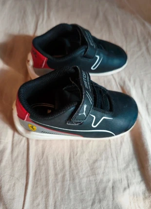 Baskets Puma drift Cat édition motor sport enfant taille 21, marca: Puma x Ferrari, estado: Muy bueno, tamaño: 21, 15,00 €, 16,45 € Protección al comprador incluida