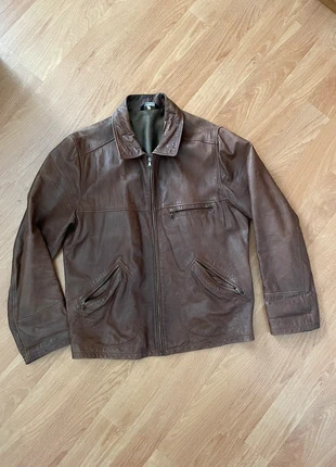 Giacca di pelle marrone vintage Auckland, merk: New Zealand Auckland, staat: Heel goed, maat: L, € 50,00, € 53,20 inclusief Kopersbescherming