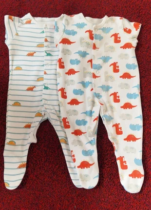 Setvof 2 dinosaur themed  boys sleepsuits 0-3 months, brand: George Nutmeg, condition: Very good, size: 1-3 months / 56 cm, £2.00, £2.46 includes Buyer Protection