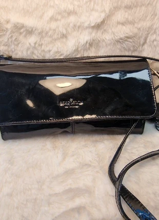 Patent Leather Crossbody Bag - Bear Design, merk: Bear Design, staat: Heel goed, € 25,00, € 26,95 inclusief Kopersbescherming