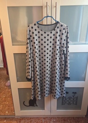 Vestido punto lunares, marca: Boutique Italiana, estado: Nuevo sin etiquetas, tamaño: L / 40 / 12, 5,00 €, 5,95 € Protección al comprador incluida