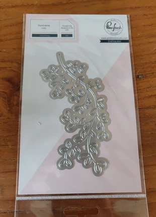 Dies Curvy Foliage, marque: pinkfresh studio, état: Neuf sans étiquette, 4,00 €, 4,90 € Protection acheteurs incluse