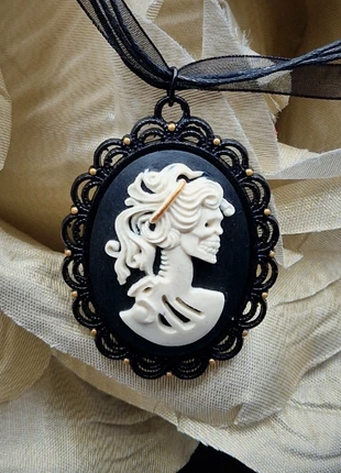 Collier skull, marque: BeArtdictive, état: Neuf sans étiquette, 13,00 €, 14,35 € Protection acheteurs incluse