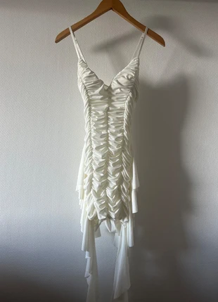 white ruched satin dress (S), brand: Vintage Dressing, condizioni: Nuovo con cartellino, taglia: S / IT 40 / EU 36, €15.00, €16.45 include la Protezione acquisti