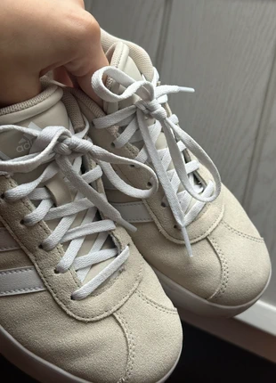 Adidas Sneaker Beige/Creme, brand: adidas, condizioni: Ottime, taglia: 37, €24.00, €25.90 include la Protezione acquisti