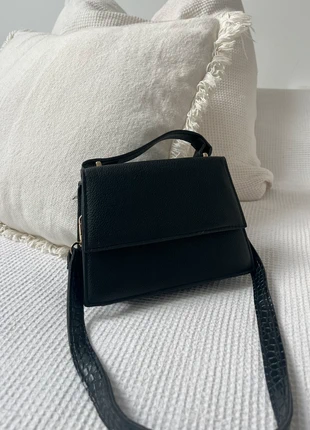 Petit sac noir élégant, brand: Boutique indépendante, condition: Very good, €1.50, €2.28 includes Buyer Protection