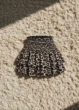 Jupe courte à volants motif léopard 🐆, marque: Lasso Lily, état: Très bon état, taille: S / 36 / 8, 34,99 €, 37,44 € Protection acheteurs incluse