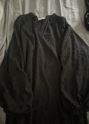 robe noire femme, zustand: Gut, größe: Einheitsgröße, 12,00 €, 13,30 € inklusive Vinted-Käuferschutz