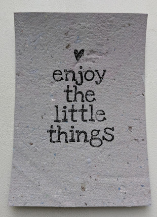 Handgemaakt kaartje v gerecycleerd papier,paarse tinten, quote: Enjoy the little things, état: Neuf sans étiquette, 1,50 €, 2,28 € Protection acheteurs incluse