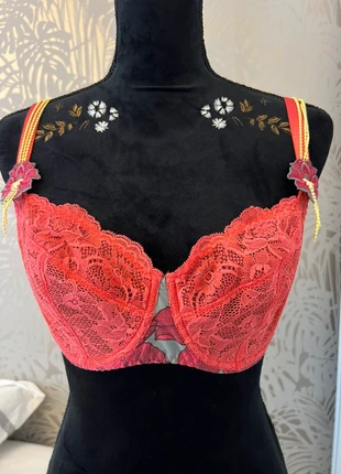 Soutien à gorge aubade 85E collection luxe et dentelle, merk: Aubade, staat: Heel goed, maat: 70E, € 10,00, € 11,20 inclusief Kopersbescherming