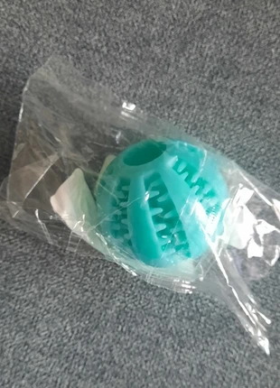 Balle pour friandises pour chat ou petit chien 🐕, marque: Maxi Zoo, état: Neuf avec étiquette, 2,90 €, 3,75 € Protection acheteurs incluse