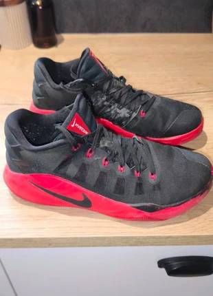 Hyperdunk, merk: Nike, staat: Goed, maat: 45, € 35,00, € 37,45 inclusief Kopersbescherming