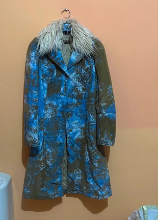 Cappotto Lungo Esseria e Collo in Pelliccia Sintetica - Taglia M - Un'Opera d'Arte da Indossare!, marca: Esseria, estado: Nuevo sin etiquetas, tamaño: M / 38 / 10, 25,00 €, 26,95 € Protección al comprador incluida