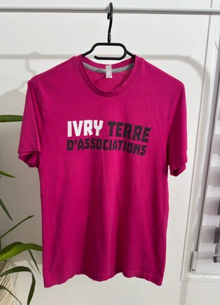 💟 T-shirt rose fuchsia Kariban avec imprimé Ivry Terre d’Associations  taille S (1662), marque: Kariban, état: Très bon état, taille: S, 3,00 €, 3,85 € Protection acheteurs incluse