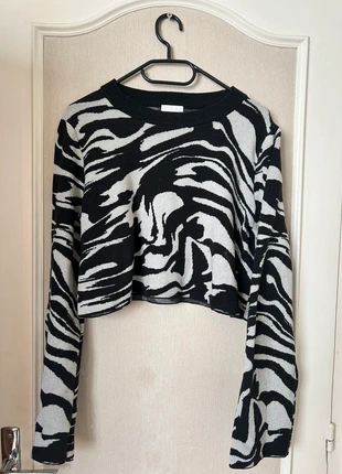 Pull court imprimé H&M, brand: H&M, condition: Very good, size: L / 40 / 12, €5.00, €5.95 includes Buyer Protection