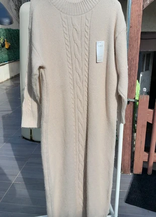 Robe longue beige crème torsadée • style modeste chic d’hiver, marke: Fashion, zustand: Neu, mit Etikett, größe: Einheitsgröße, 15,00 €, 16,45 € inklusive Vinted-Käuferschutz