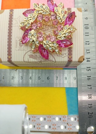 Broche avec la boîte, marca: Broche.fr, estado: Muito bom, €5.00, €5.95 inclui Proteção do Comprador Pro