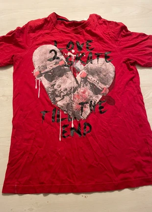 Skater baggy graphic tshirt, merk: Homestate, staat: Heel goed, maat: S, € 5,00, € 5,95 inclusief Kopersbescherming