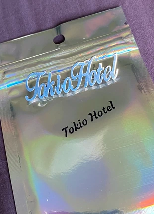 Broche Tokio Hotel Neuf, condition: New without tags, €6.00, €7.00 includes Buyer Protection