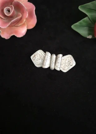 Broche ancienne en aluminium🩶ornée nœud des années 40-50, marca: Broche ancienne, estado: Bom, €18.00, €19.60 inclui Proteção do Comprador Pro
