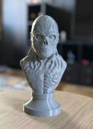 Statuette buste vecna stranger things, brand: Stranger Things, condition: New without tags, €14.00, €15.40 includes Buyer Protection