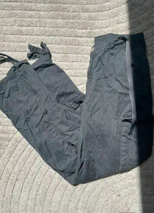 Pantalon cargo gris foncé anthracite long avec détails streetwear, marque: Fashion, état: Très bon état, taille: L / 40 / 12, 16,00 €, 17,50 € Protection acheteurs incluse