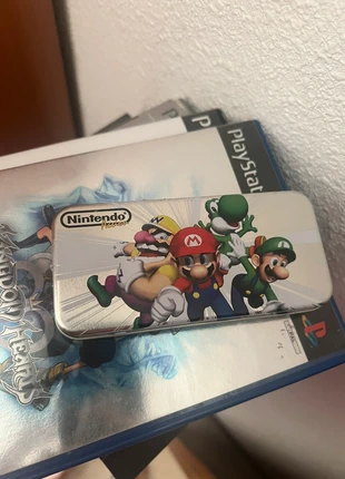 Estuche súper Mario bros Nintendo acción, merk: Nintendo, staat: Nieuw zonder prijskaartje, € 3,00, € 3,85 inclusief Kopersbescherming